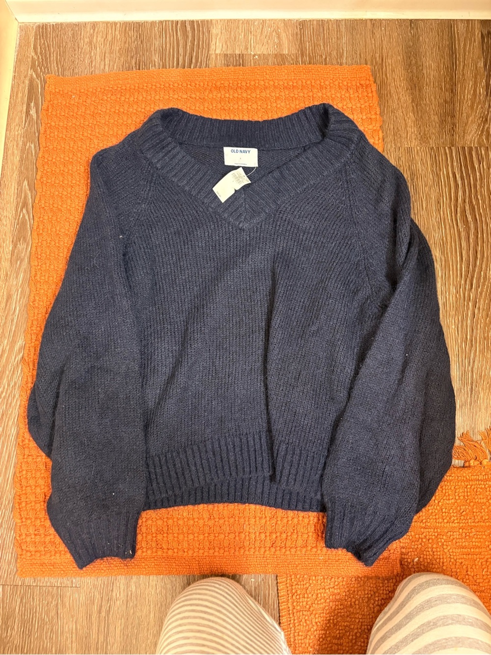 Old Navy Navy V-Neck Knit Sweater